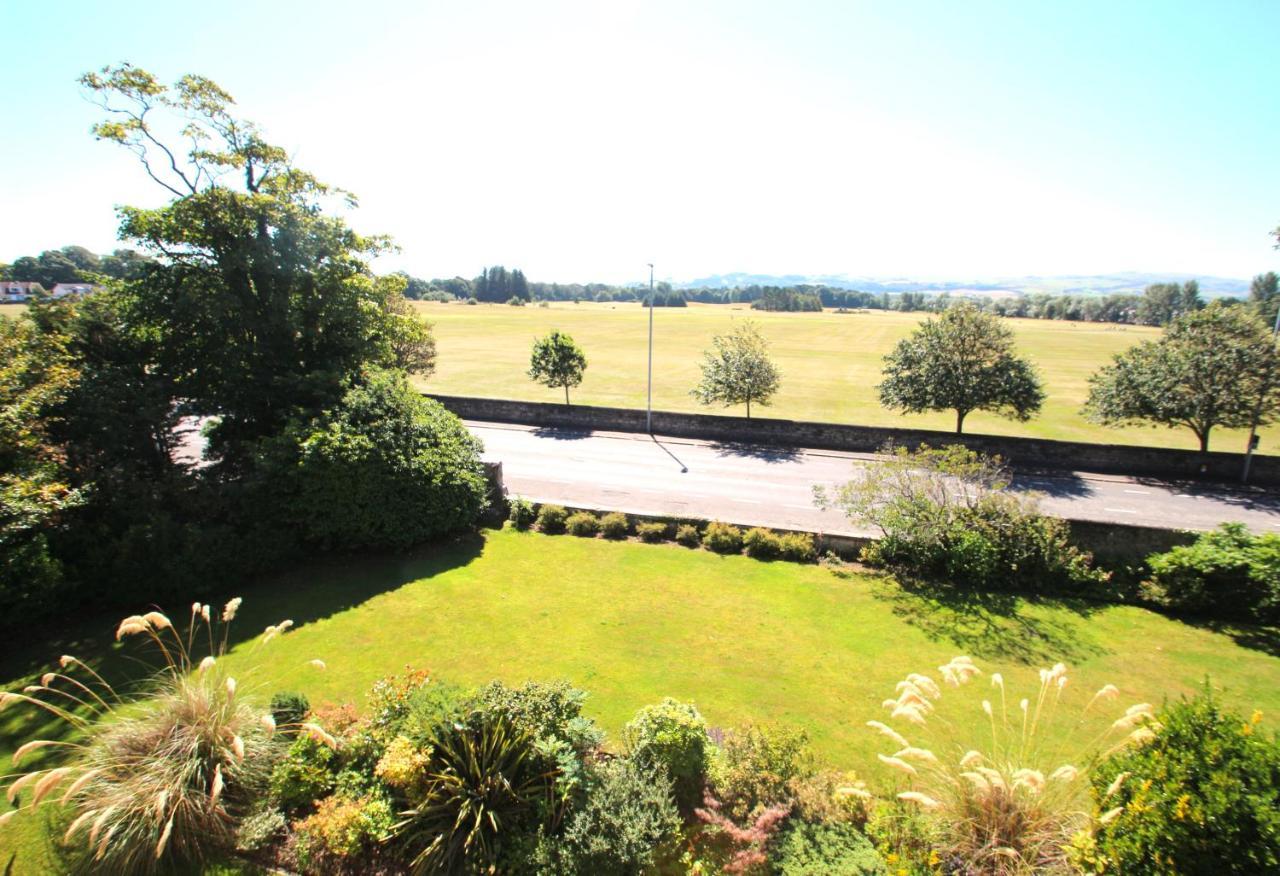 Beautiful 2 To 3 Bed Apartment With Stunning Views! แอร์ ภายนอก รูปภาพ